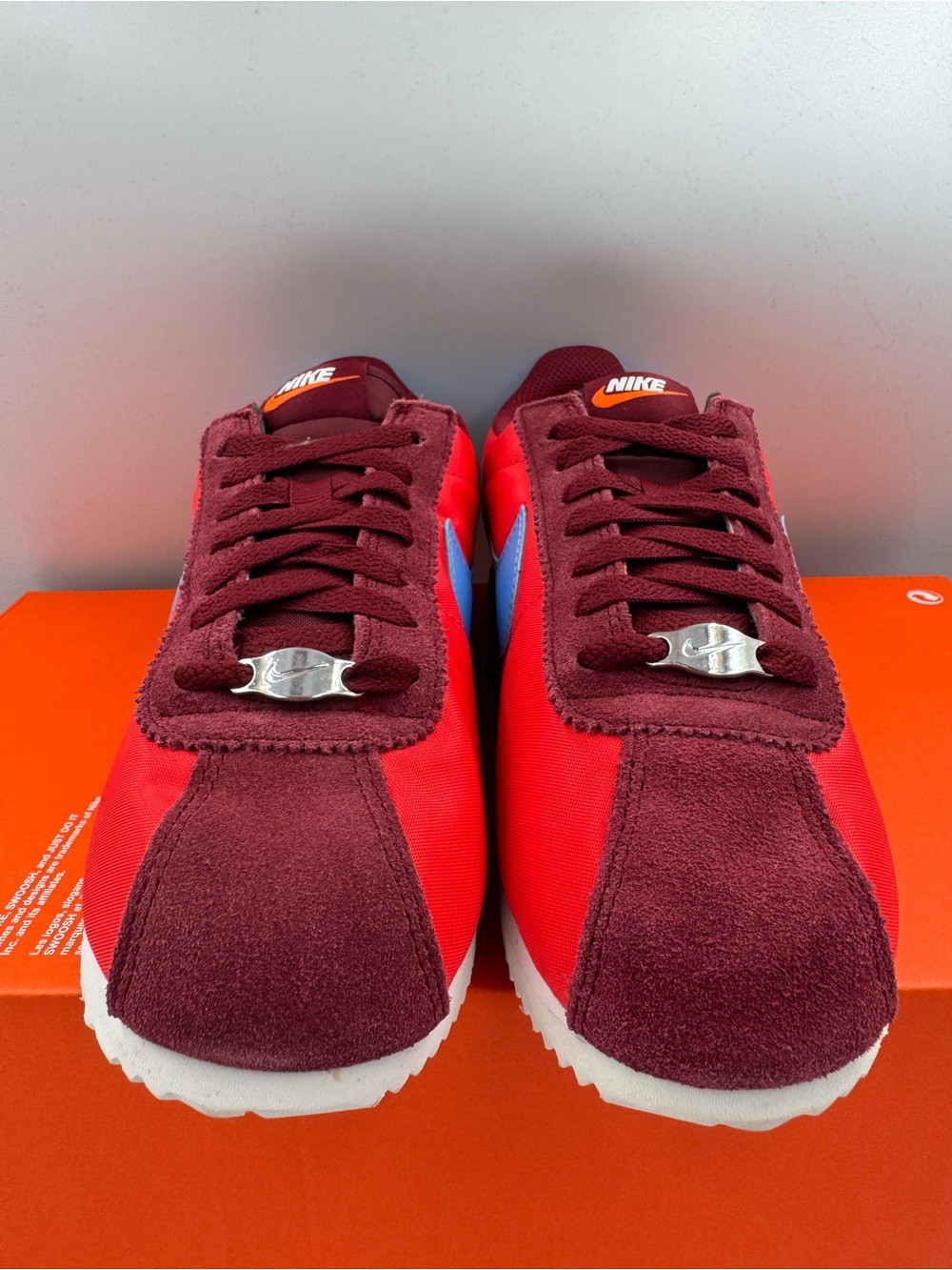 Nike Cortez Team Red Blue BRAND NEW Size 7 Women - Picture 3 of 8
